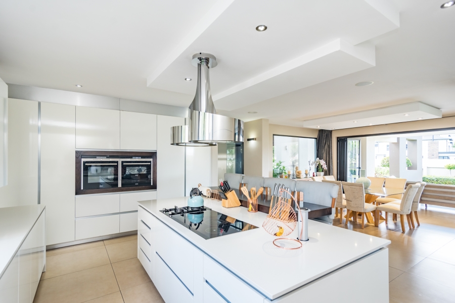 5 Bedroom Property for Sale in Hartebeesfontien AH North West